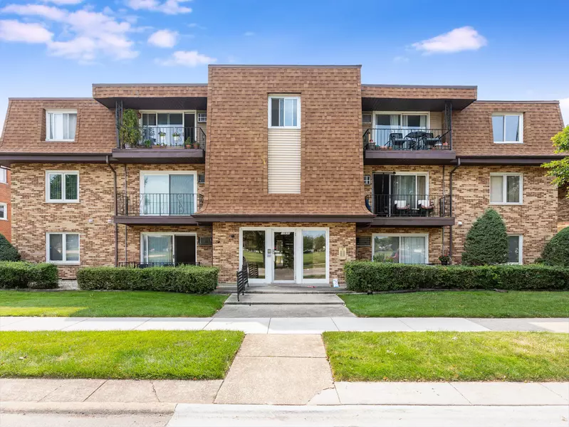 10830 Kilpatrick AVE #3SW, Oak Lawn, IL 60453