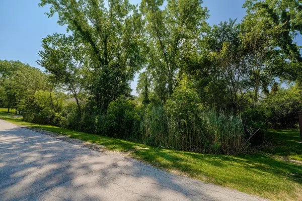 3306 E Forestview TRL, Crete, IL 60417
