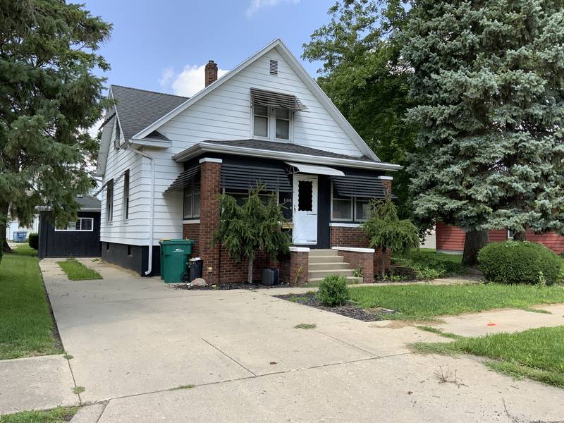 1106 E Main ST, Streator, IL 61364