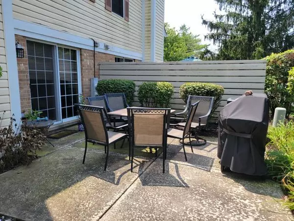 Mokena, IL 60448,9931 CAMBRIDGE CT