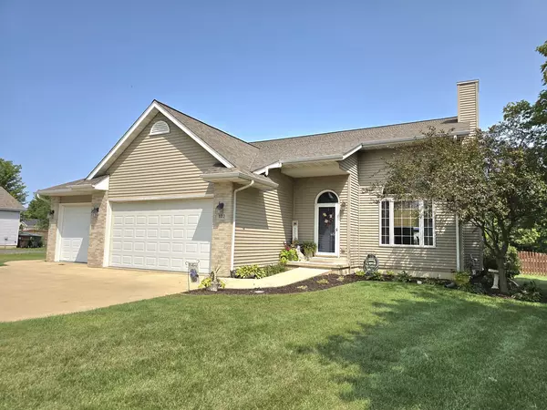 Ashkum, IL 60911,102 N Sixth ST