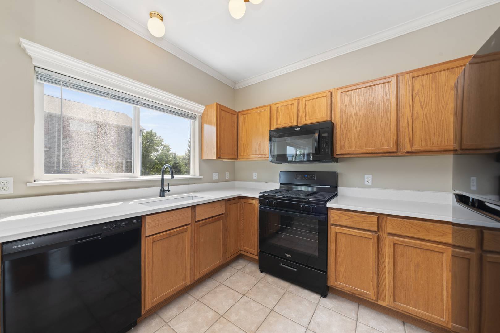 Yorkville, IL 60560,1285 Chestnut LN
