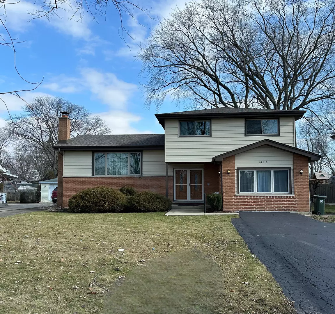 Mount Prospect, IL 60056,1415 N Lama LN