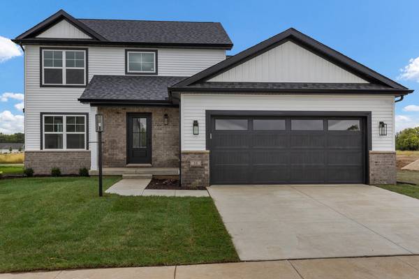 10 Prairie TRL, Monticello, IL 61856