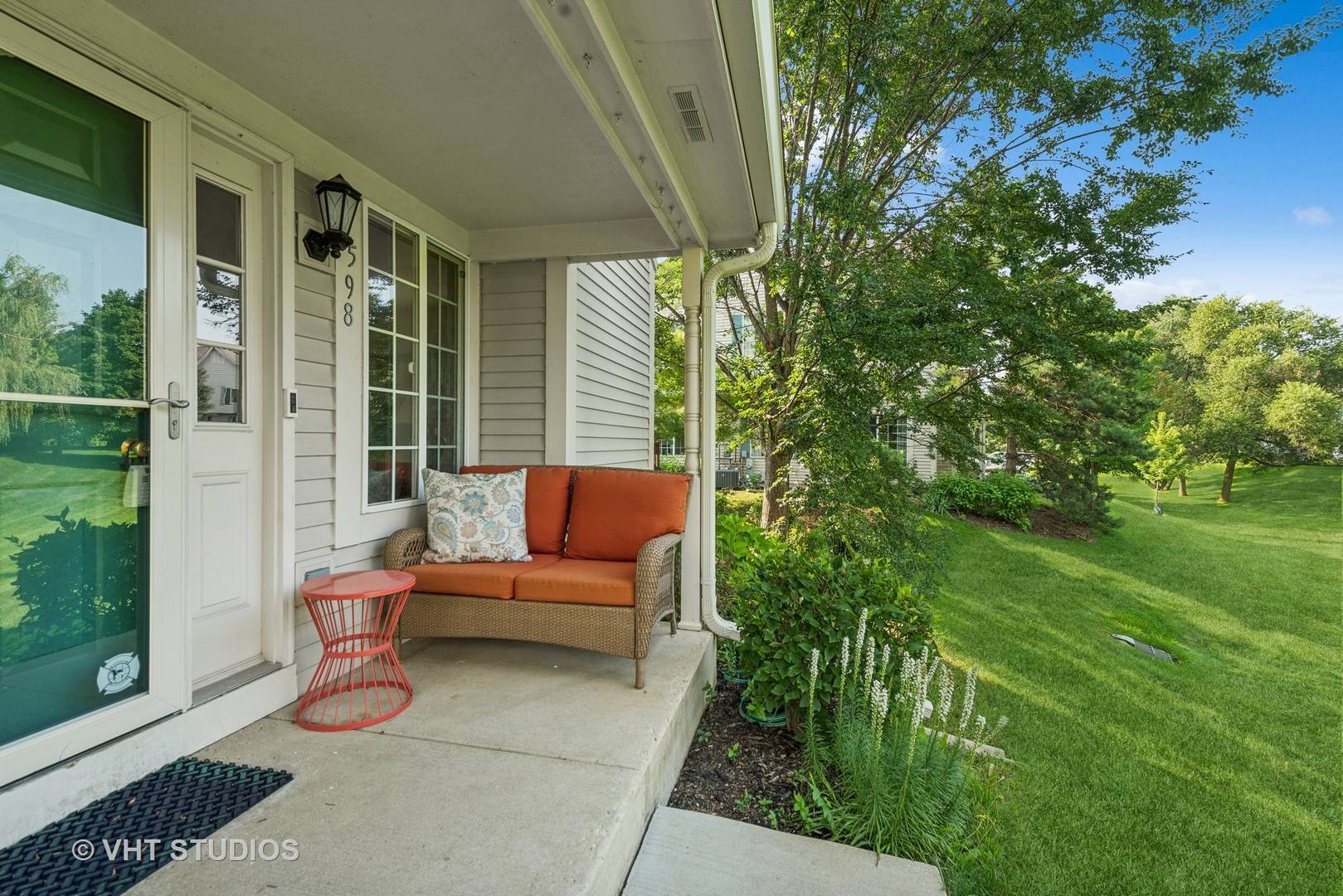 Fox Lake, IL 60020,598 Windsor DR #598