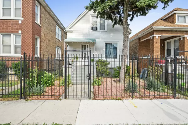 6821 S Campbell AVE, Chicago, IL 60629