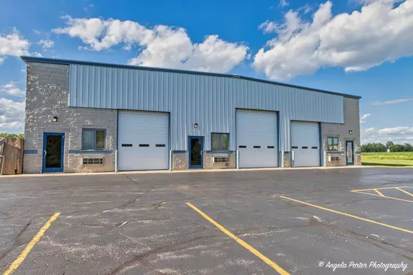 Ringwood, IL 60072,5402 Austin CT