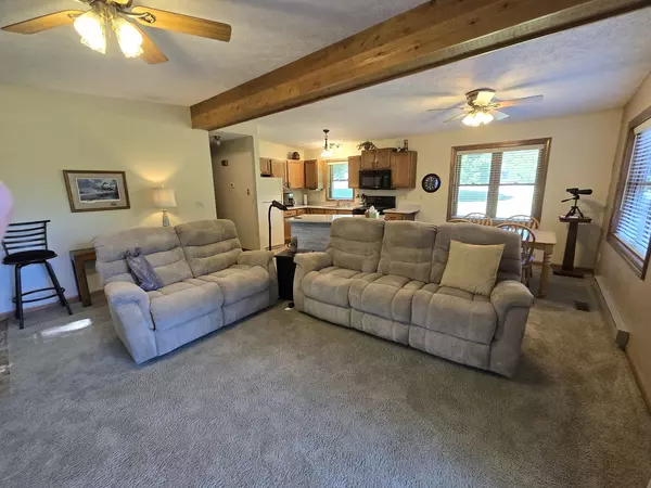 Lanark, IL 61046,2-288 Foothills LN