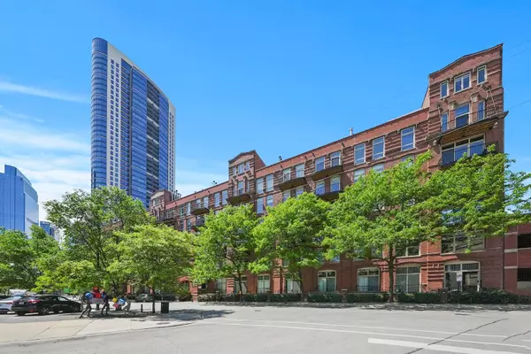 550 N KINGSBURY ST #419, Chicago, IL 60654