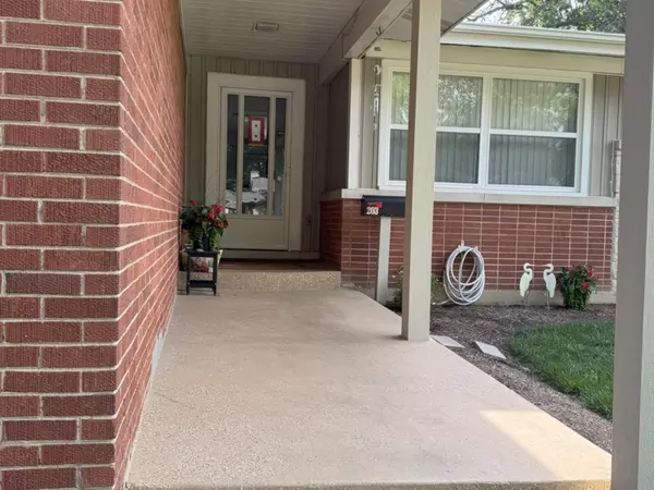 Mount Prospect, IL 60056,203 S See Gwun AVE