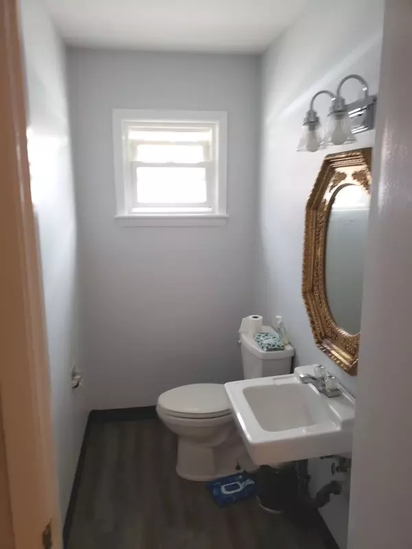 Dekalb, IL 60115,908 Greenbrier RD #908