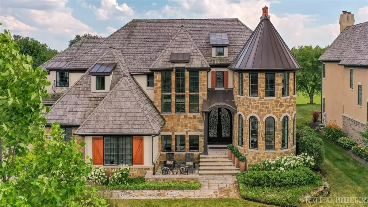 Naperville, IL 60540,1140 W Jefferson AVE
