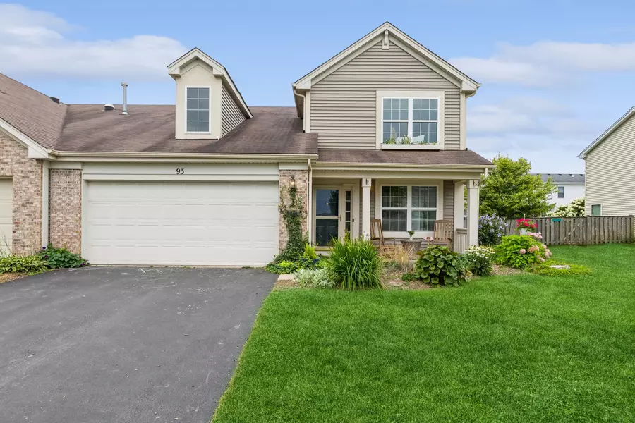 93 Boathouse RD, Pingree Grove, IL 60140