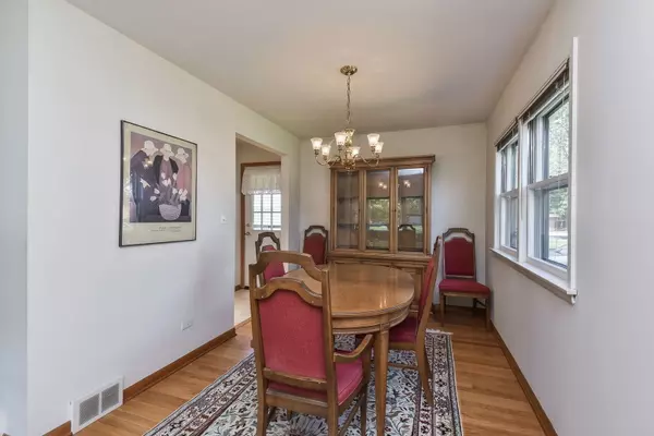Lombard, IL 60148,900 S Edson AVE