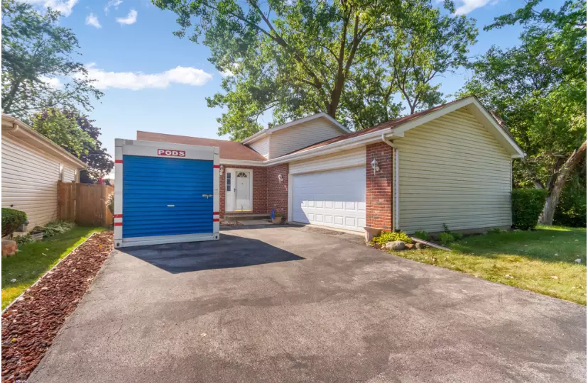 3420 Loverock LN, Steger, IL 60475