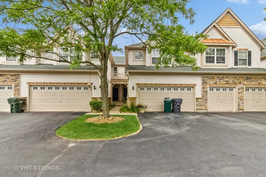 422 W Shadow Creek DR #422, Vernon Hills, IL 60061