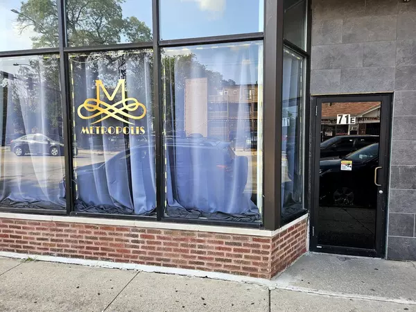Chicago, IL 60653,63 E 43rd ST