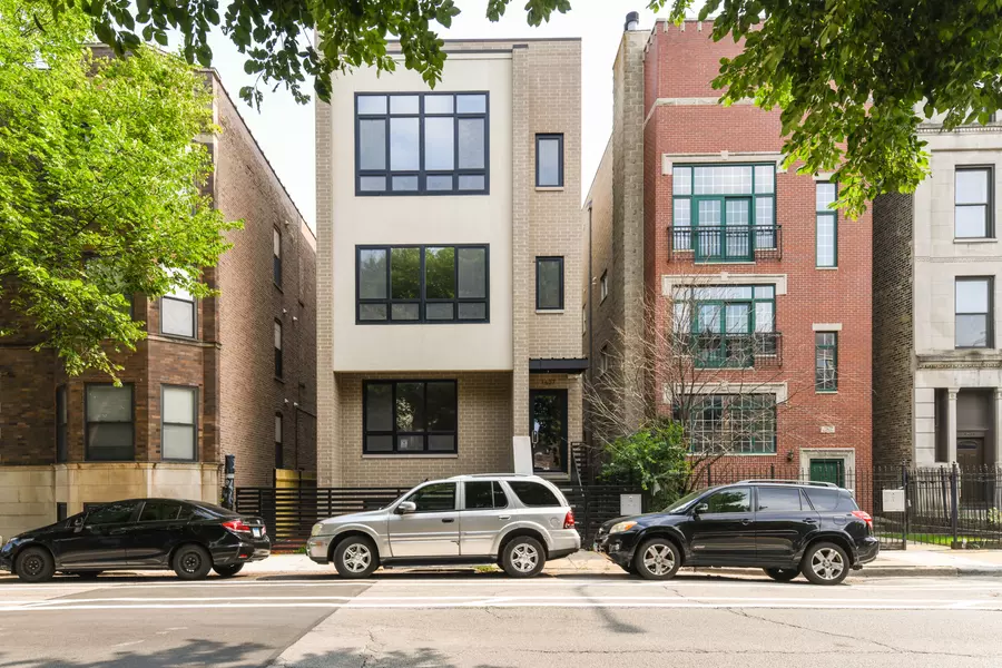 1627 W Warren BLVD #2, Chicago, IL 60612