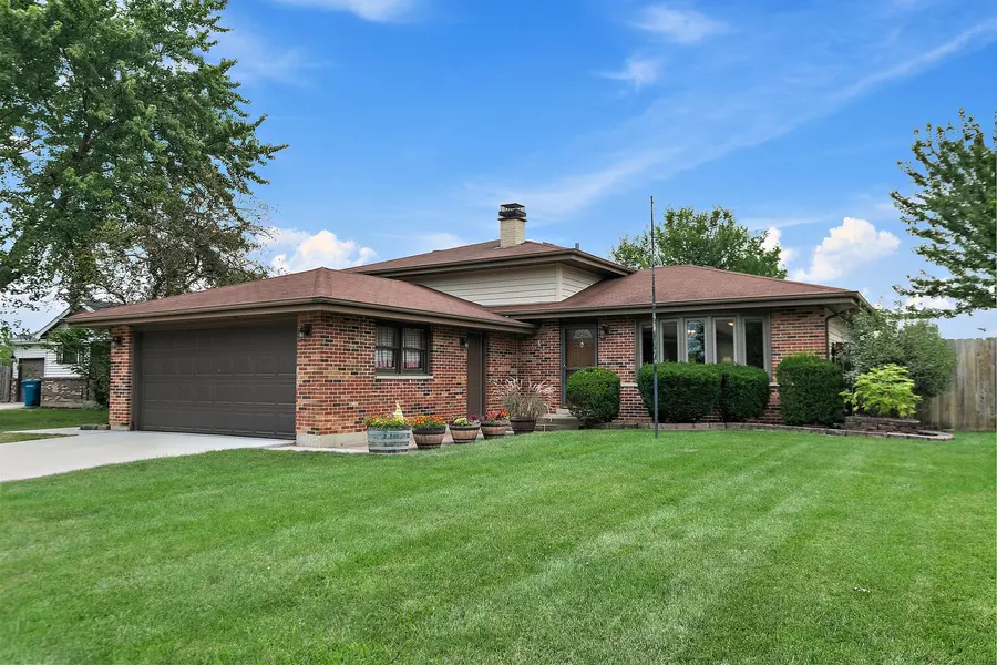 1219 Rose CT, Bartlett, IL 60103