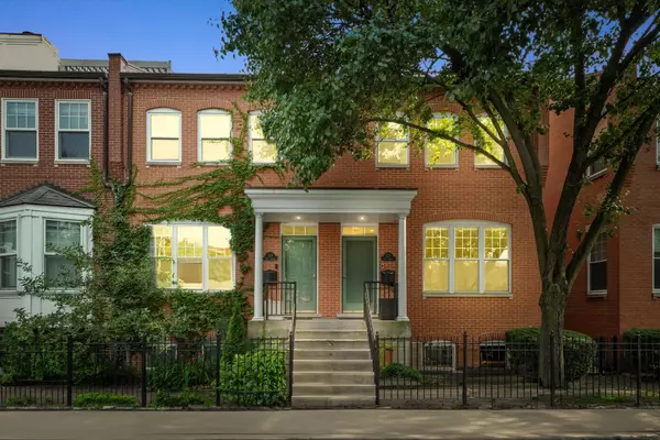 235 W Goethe ST, Chicago, IL 60610