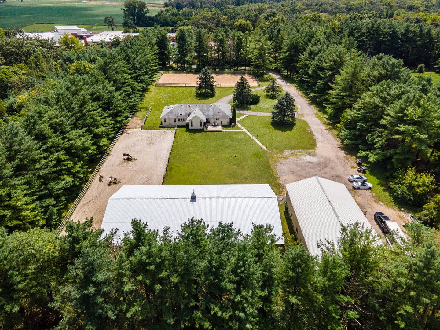 6810 McCullom Lake RD, Wonder Lake, IL 60097