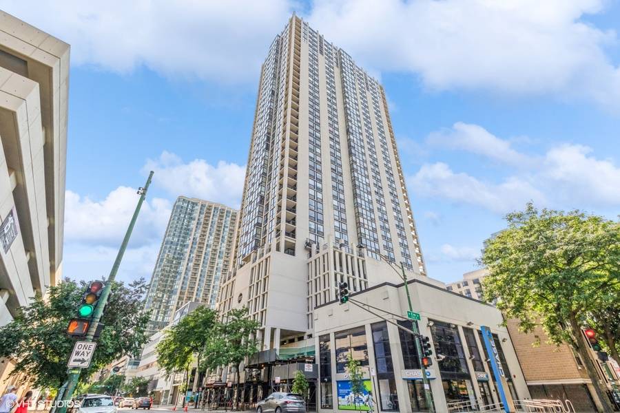 1122 N CLARK ST #2103, Chicago, IL 60610