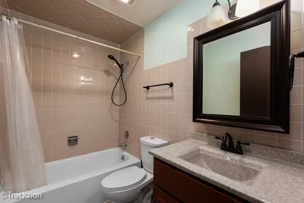 Lombard, IL 60148,1402 S Fairfield AVE #53B