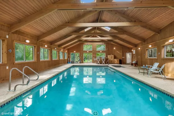 Long Grove, IL 60047,4513 Red Oak LN
