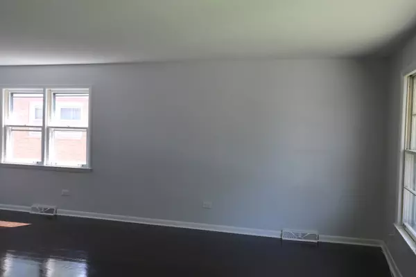 Alsip, IL 60803,3912 W 117TH ST