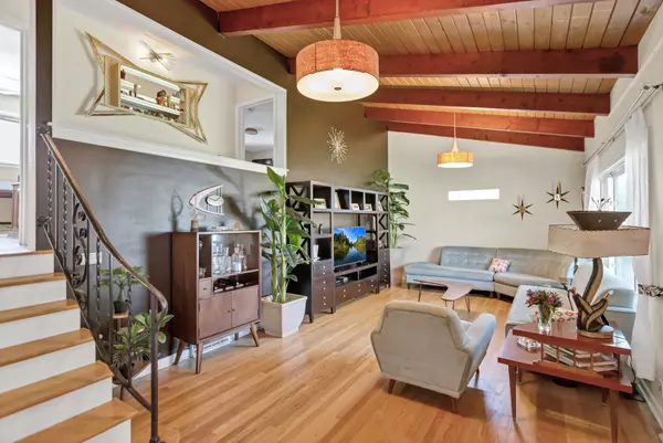 Glen Ellyn, IL 60137,1N729 N Forest AVE