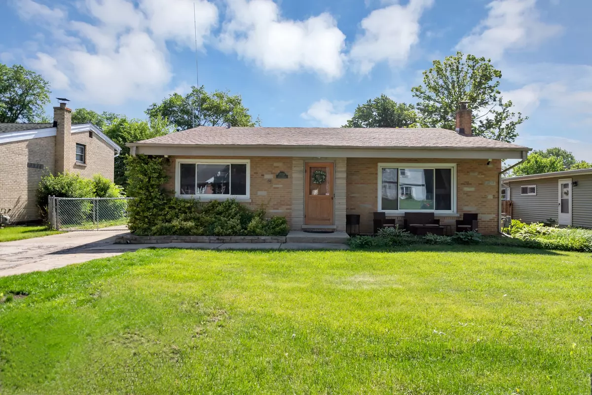 Glen Ellyn, IL 60137,1N729 N Forest AVE