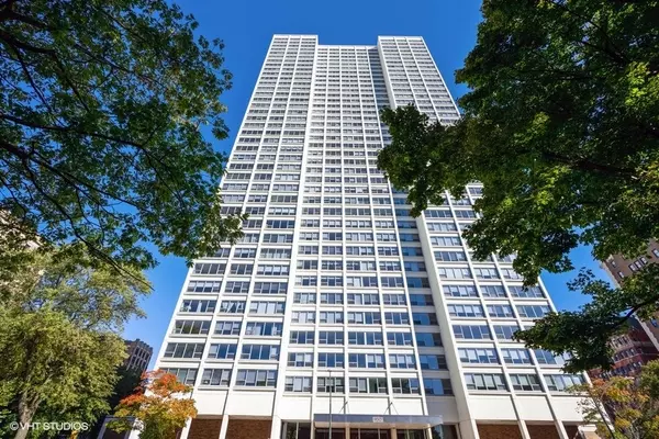 1700 E 56th ST #3702, Chicago, IL 60637