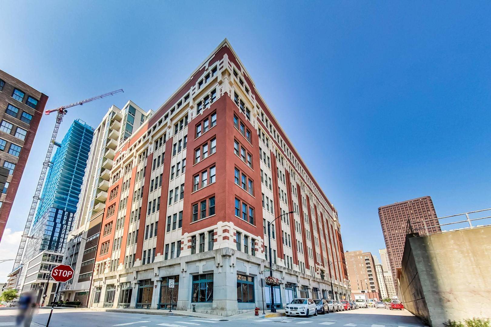 732 S Financial PL #609, Chicago, IL 60605