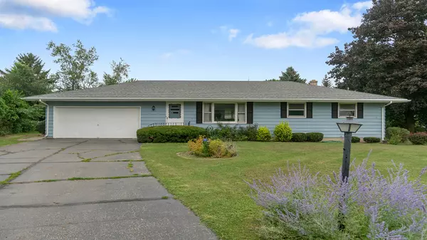 270 W Margaret Fuller, Oregon, IL 61061