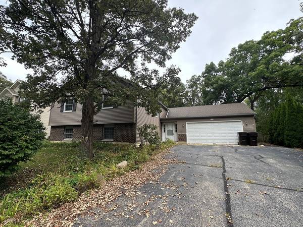 8904 W Alto Vista, Crystal Lake, IL 60014