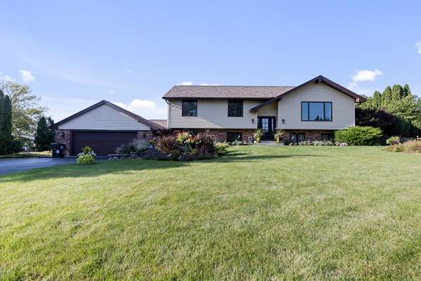 6167 Elderberry LN, Cherry Valley, IL 61016