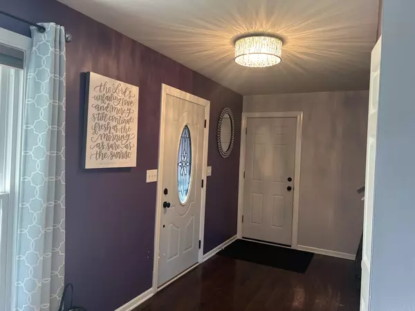 Elgin, IL 60124,671 Woodbridge DR