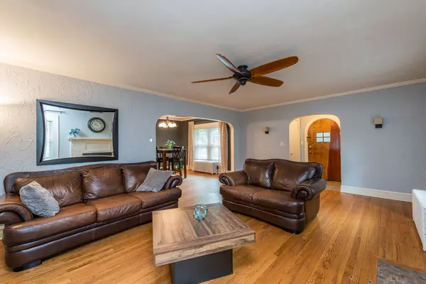 Waukegan, IL 60085,1532 ALEXANDER CT