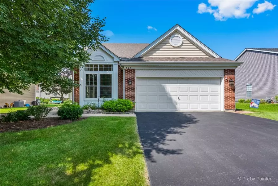 328 W Harvard CIR, South Elgin, IL 60177