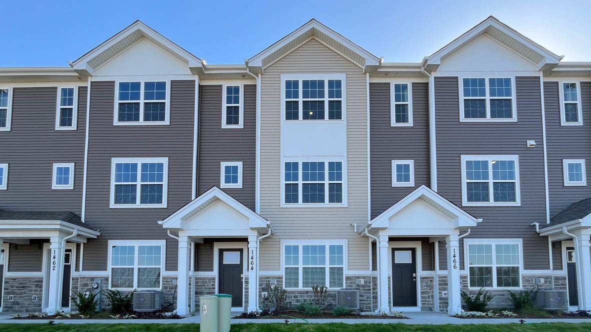 1464 Sequoia WAY, Pingree Grove, IL 60140
