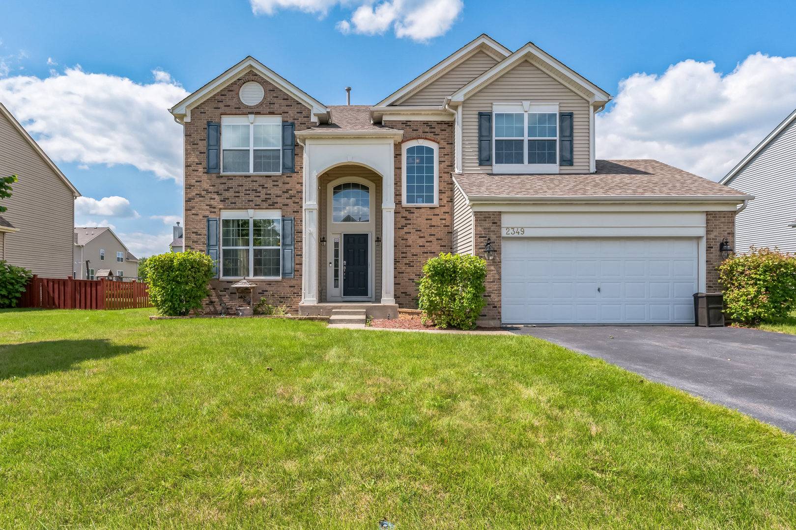 2349 Monarchos LN, Montgomery, IL 60538