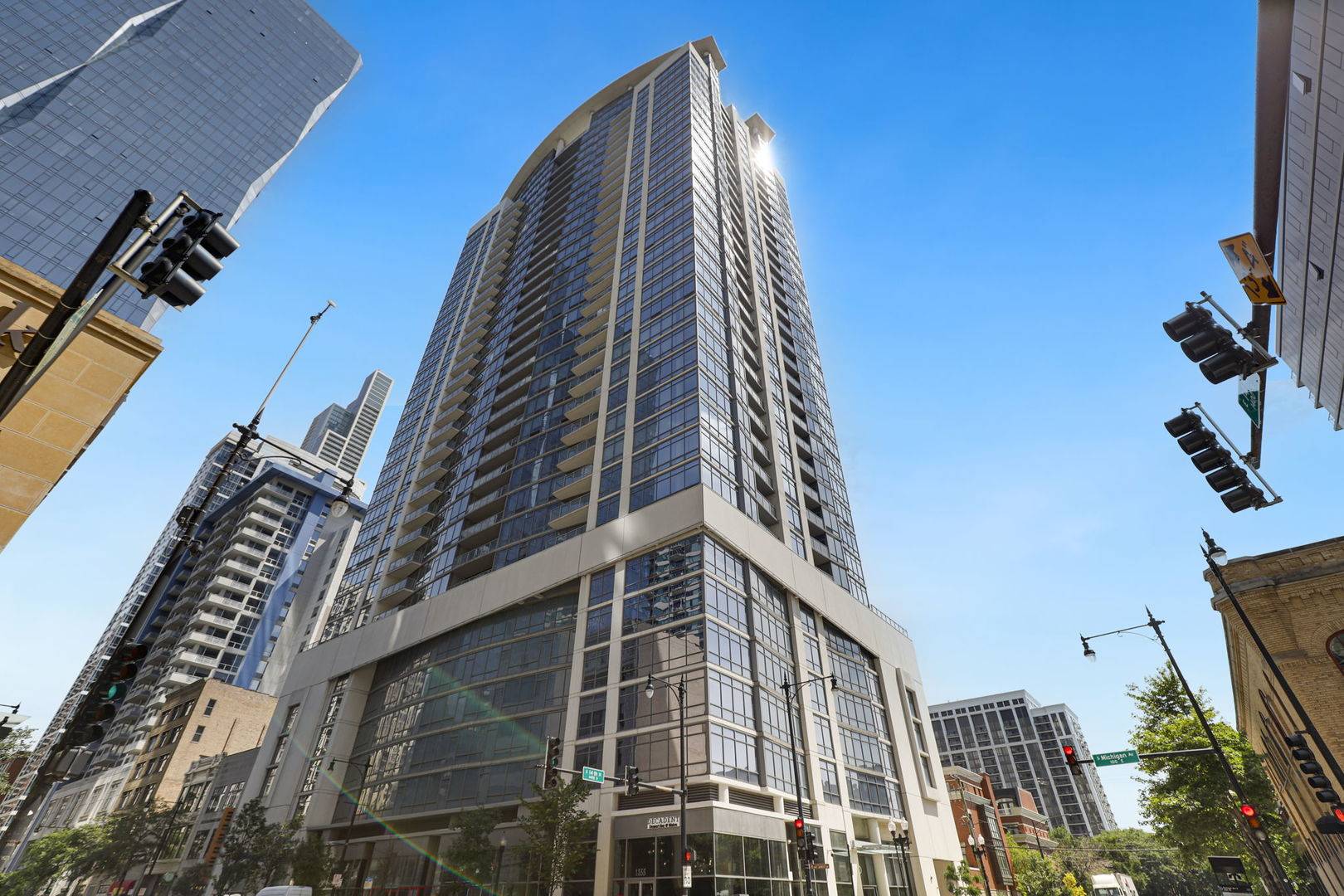100 E 14th ST #1007, Chicago, IL 60605