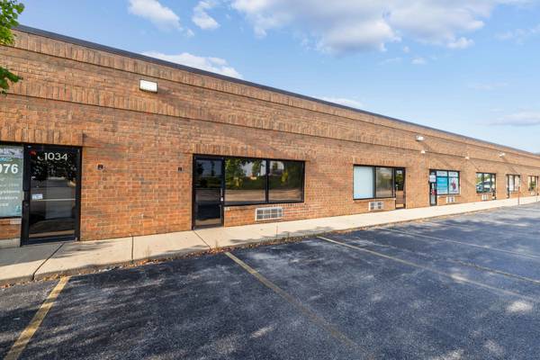 1032 W Devon AVE #1032, Elk Grove Village, IL 60007