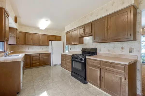 Huntley, IL 60142,6217 Lakeview DR