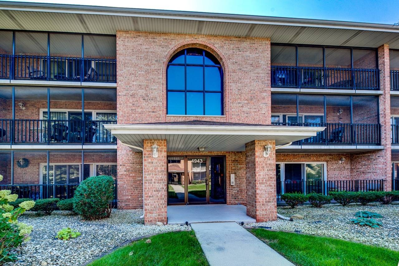 4943 E Circle DR #304,  Crestwood,  IL 60418