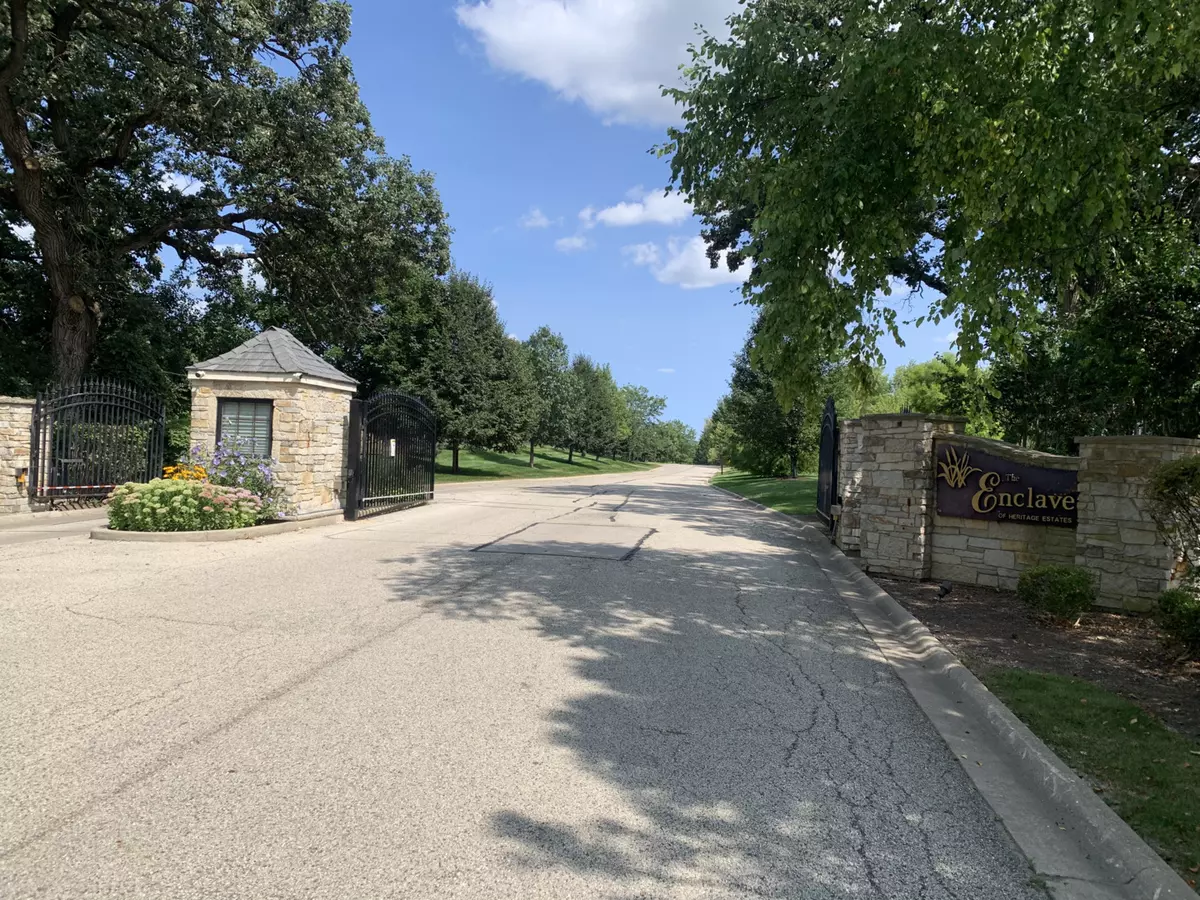 Lake Barrington, IL 60010,23153 Coyote TRL