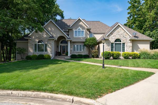 13767 Fawn CT, Bloomington, IL 61705