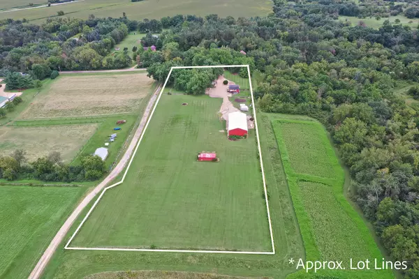 Harvard, IL 60033,19212 Crowley RD