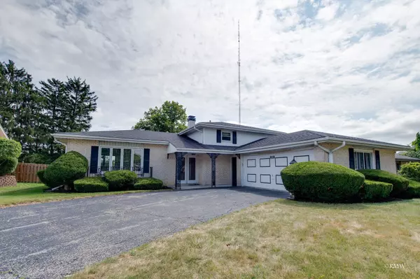 Addison, IL 60101,818 W Heritage DR