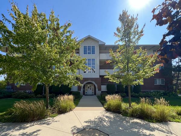 706 W 63rd ST #204, Westmont, IL 60559